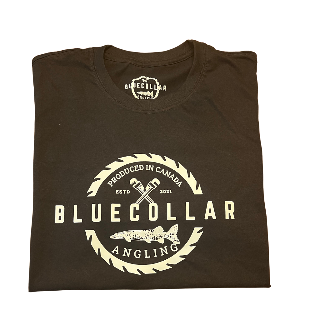 Black short sleeve t-shirt