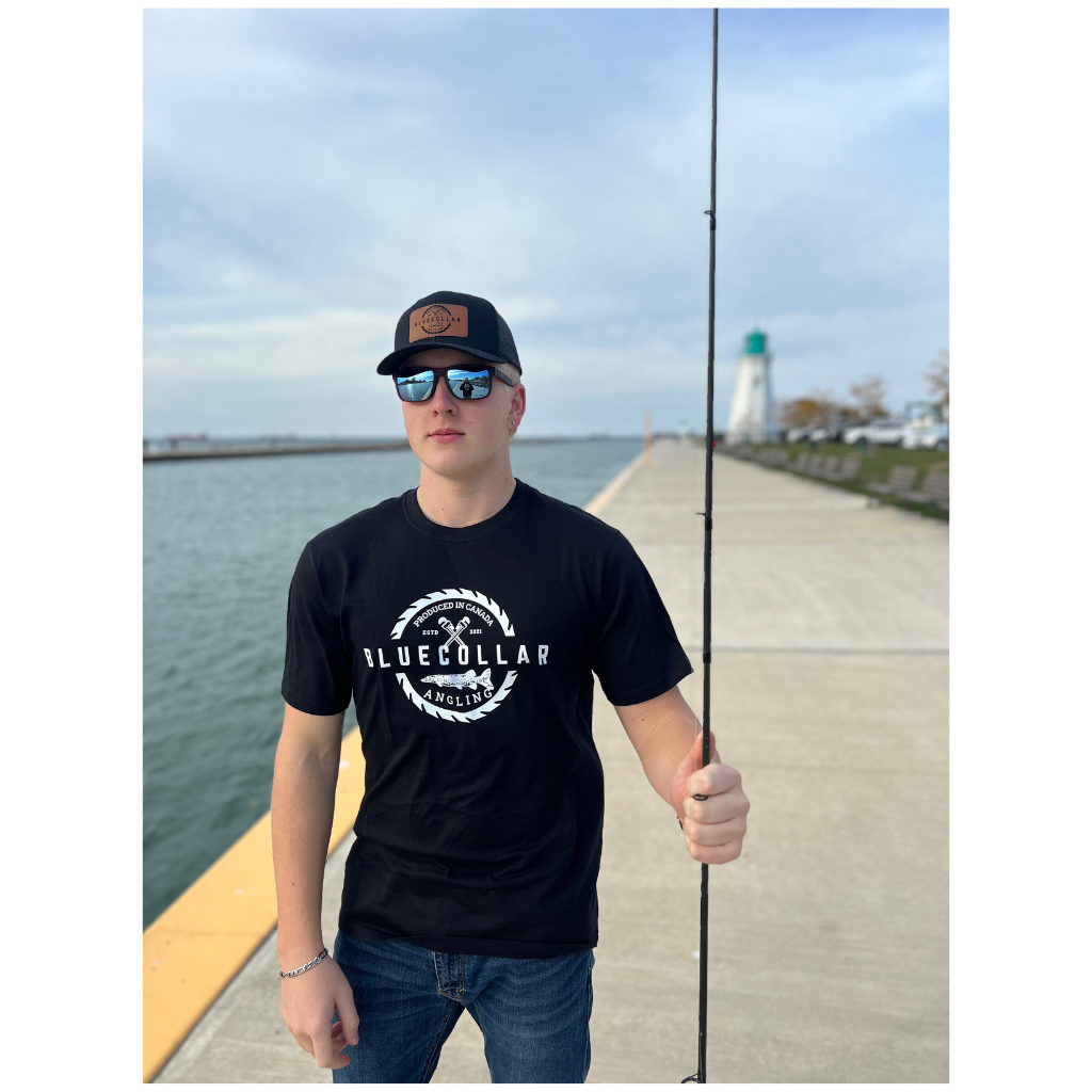 Black short sleeve t-shirt